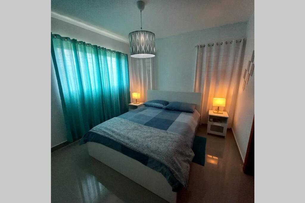 Confortable Apartamento De 3 Tres Habitaciones, Con Hermosa Vista De Area Verde, Ademas De Piscinas Y Juegos Infantiles En Area Recreativa 산티아고 데 로스 카바예로스 외부 사진